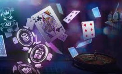 Why Should You Play at Online Casinos?